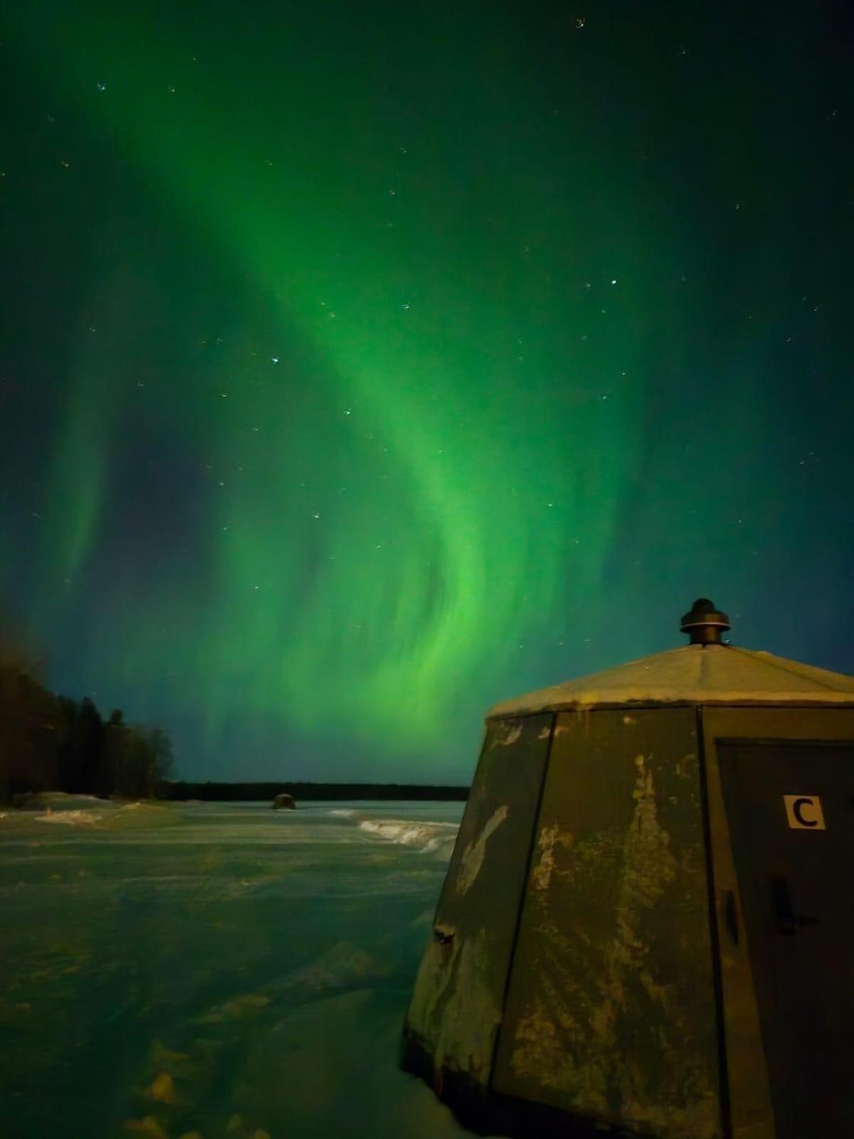 Vikajaervi Lake View Experience Igloos Rovaniemi Exterior photo